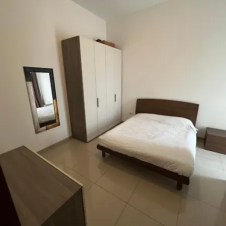 Swieqi Centre - Perfectly Located San Ġiljan Extérieur photo